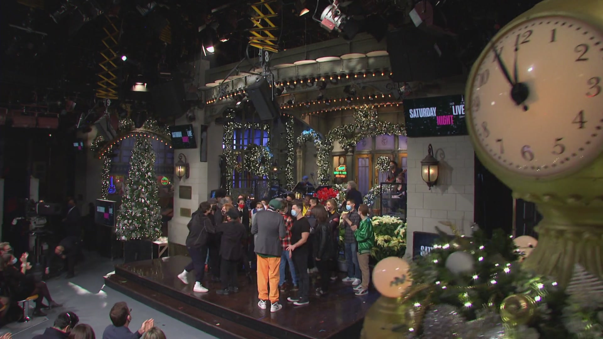 TCF-SNL527.jpg